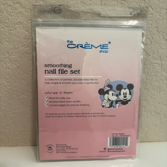 NIP The Creme Shop Smoothing Nail File Set - Disney - Picture 2 of 9